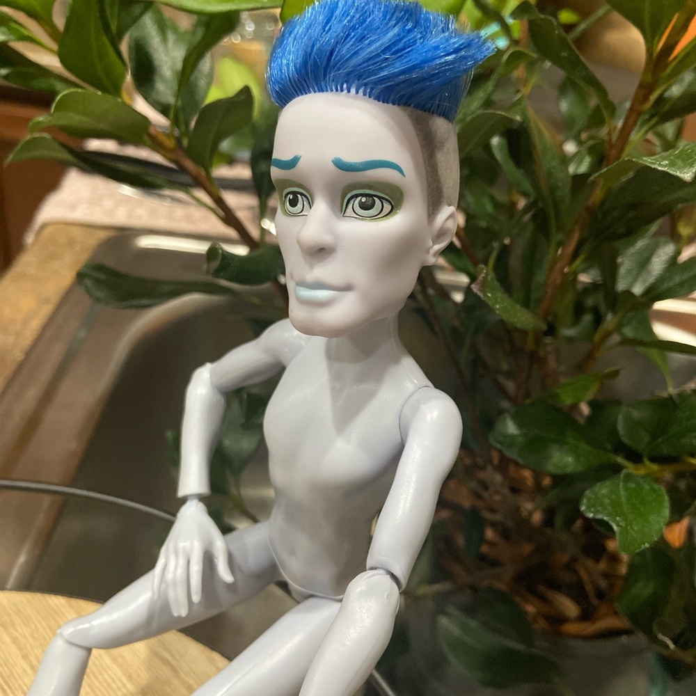 Monster high boy doll. Sloman Slo Mo Mortavitch.